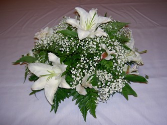 All White Centerpeice