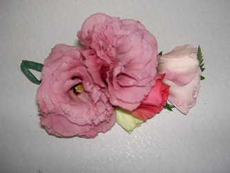 Lisianthus Corsage 