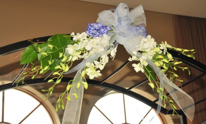 Wedding Arch Crescent 