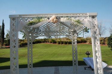Blushing Arch Decor 
