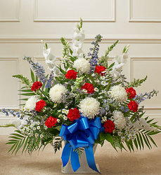 Heartfelt Tribute - Patriotic Davenport Florist - Same Day Flower Delivery - Flower Power 