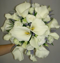 Calla Bouquet Davenport Florist - Same Day Flower Delivery - Flower Power 