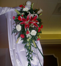 Wedding Arch Arrangement Davenport Florist - Same Day Flower Delivery - Flower Power 