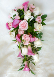 Calla and Rose Cascade Davenport Florist - Same Day Flower Delivery - Flower Power 