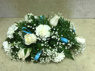 Carnation and Rose Sweetheart Arrangement Davenport Florist - Same Day Flower Delivery - Flower Power 
