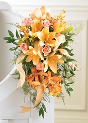 Sublime Garden Pew Cluster Davenport Florist - Same Day Flower Delivery - Flower Power 