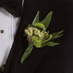 Emerald Boutonniere Davenport Florist - Same Day Flower Delivery - Flower Power 